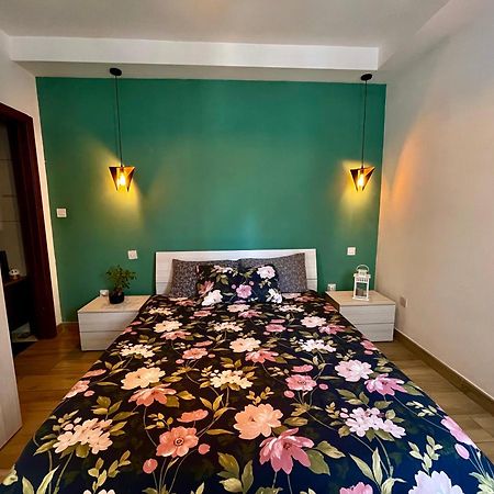 Airport Accommodation Deluxe Bedroom And Private Bathroom Near Airport Self Check In And Self Check Out Mqabba Esterno foto