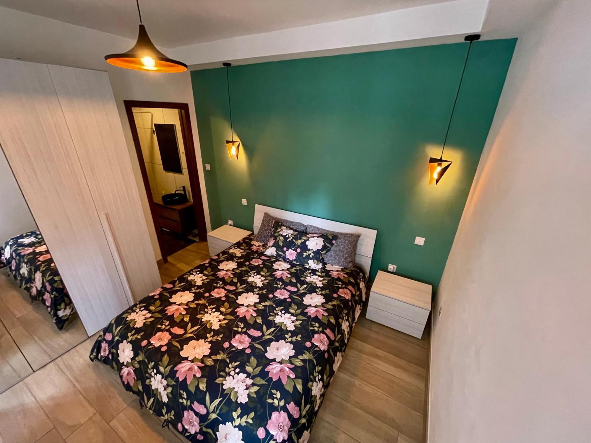 Airport Accommodation Deluxe Bedroom And Private Bathroom Near Airport Self Check In And Self Check Out Mqabba Esterno foto